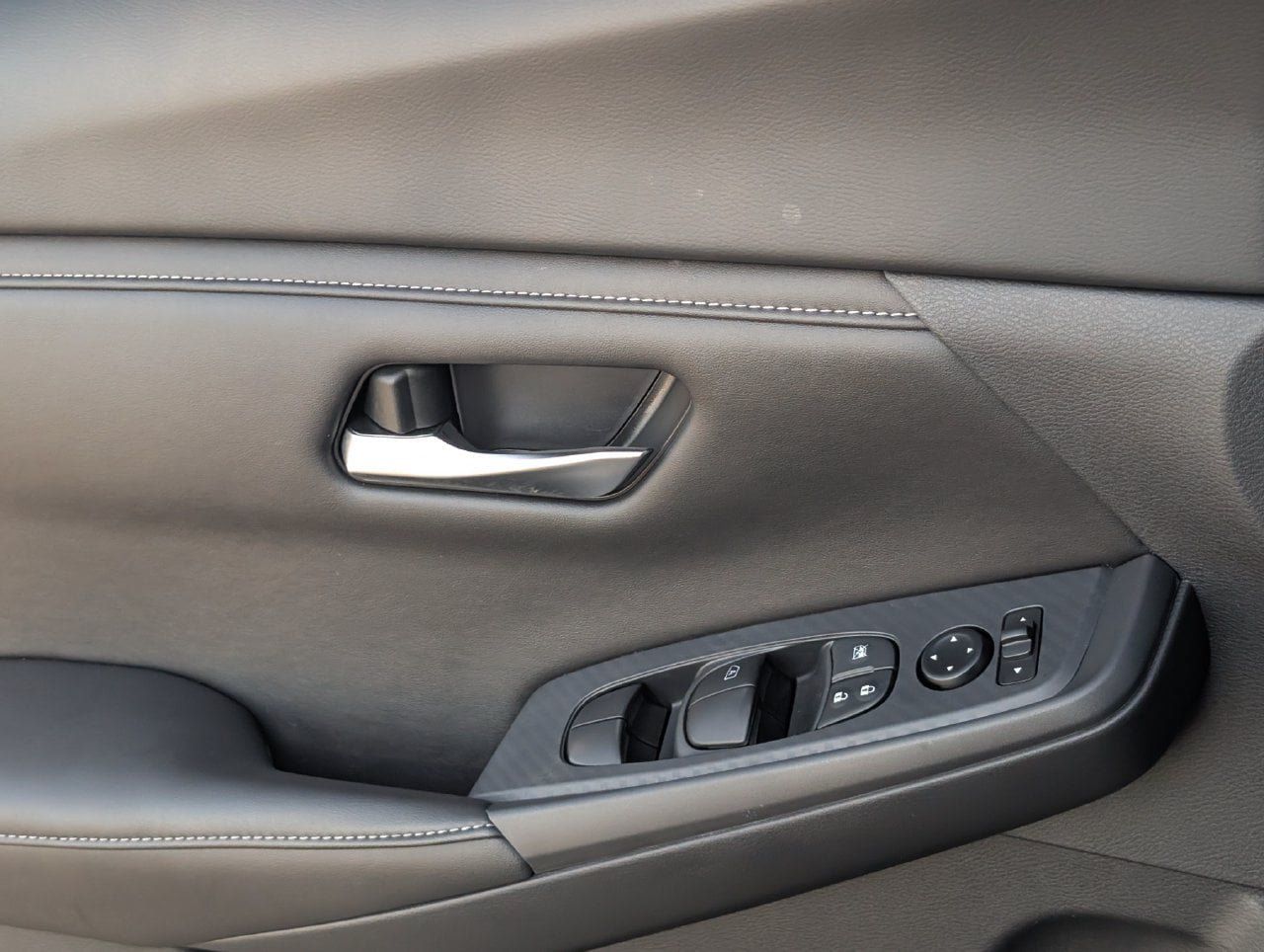 Certified 2025 Nissan Sentra SV w/ Trunk Package FWD image 25