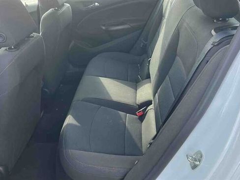 Used 2018 Chevrolet Cruze LS FWD image 9
