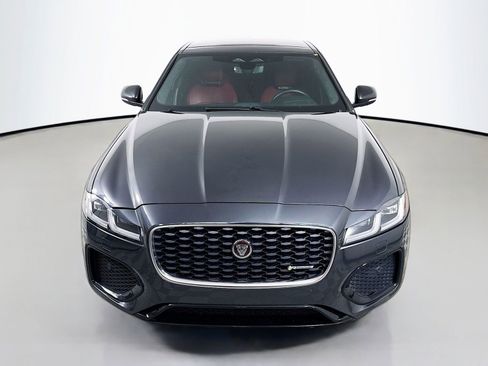 Used 2022 Jaguar XF R-Dynamic SE AWD/4WD image 6