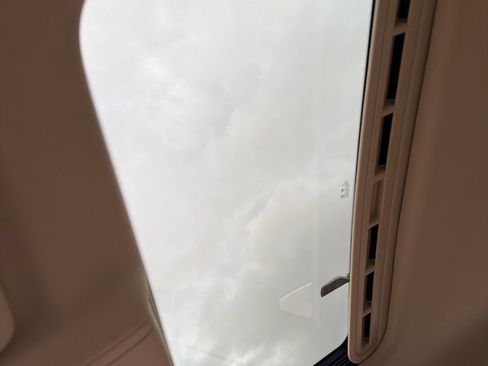 Used 2018 Volkswagen Passat 2.0T SE image 21