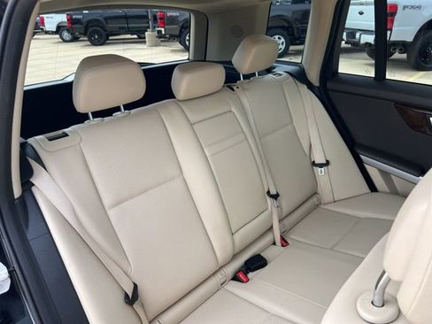 Used 2015 Mercedes-Benz GLK 350 2WD image 24