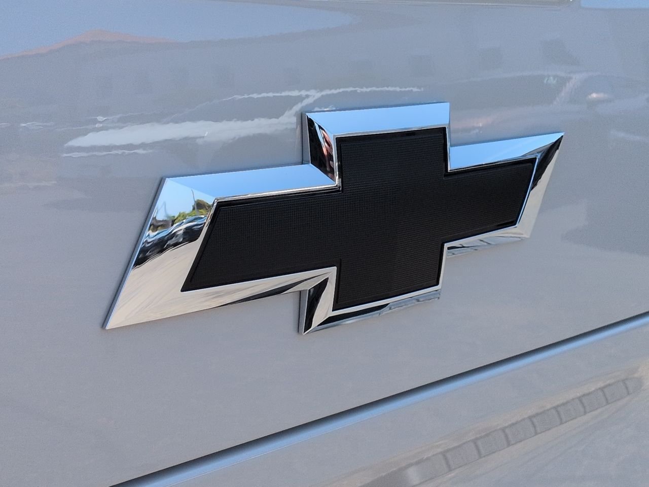 New 2026 Chevrolet Silverado 1500 RST w/ LPO, Dark Essentials Package AWD/4WD image 32