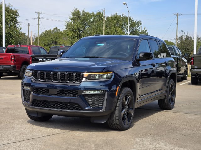 New 2027 Jeep Grand Cherokee Limited AWD/4WD image 2