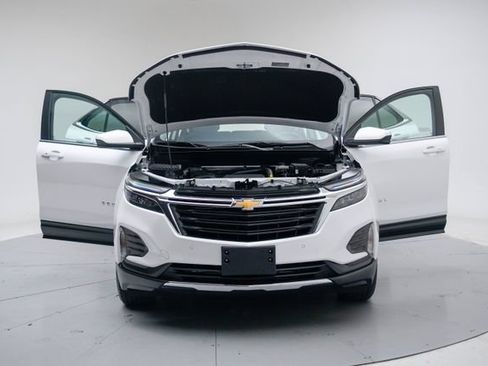 Used 2024 Chevrolet Equinox LT AWD/4WD image 17