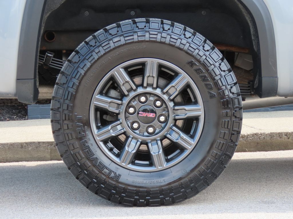 Used 2024 GMC Sierra 1500 AT4X AWD/4WD image 17