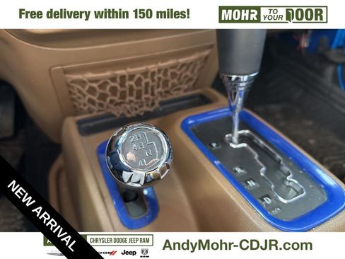 Used 2016 Jeep Wrangler Sahara w/ Connectivity Group image 19