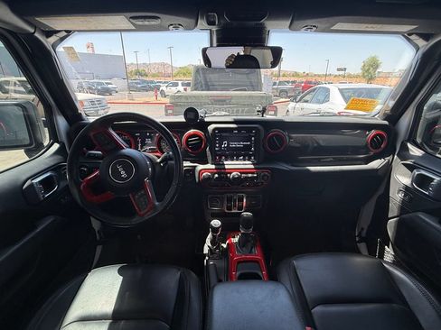 Used 2021 Jeep Wrangler Unlimited Sahara AWD/4WD image 7