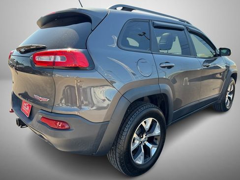 Used 2015 Jeep Cherokee Trailhawk w/ Comfort/Convenience Group image 3
