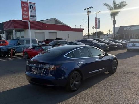 Used 2020 Tesla Model 3 Standard Range RWD image 4