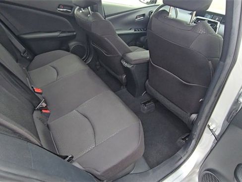 Used 2022 Toyota Prius LE image 26