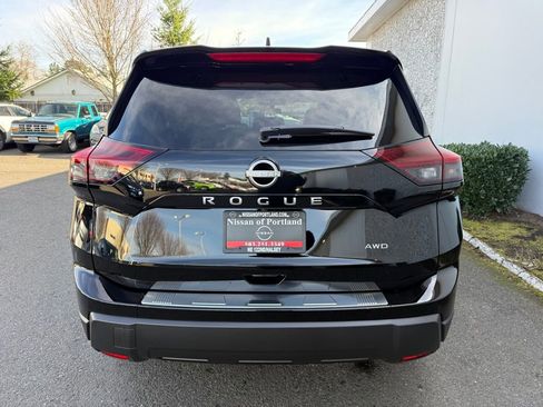 New 2026 Nissan Rogue SV w/ Cold Weather Package image 8