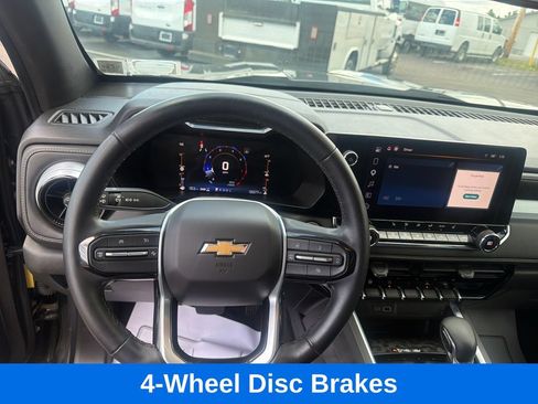 Used 2023 Chevrolet Colorado LT w/ LT Convenience Package II AWD/4WD image 21