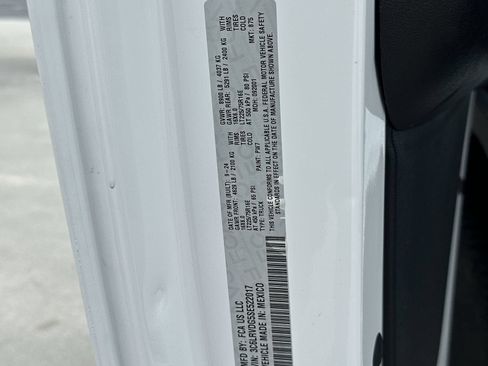 Used 2025 RAM ProMaster 2500 w/ Convenience Group FWD image 36