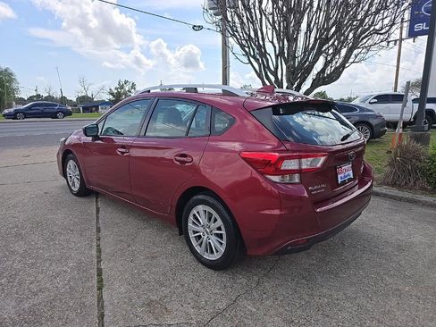 Used 2017 Subaru Impreza 2.0i Premium image 7