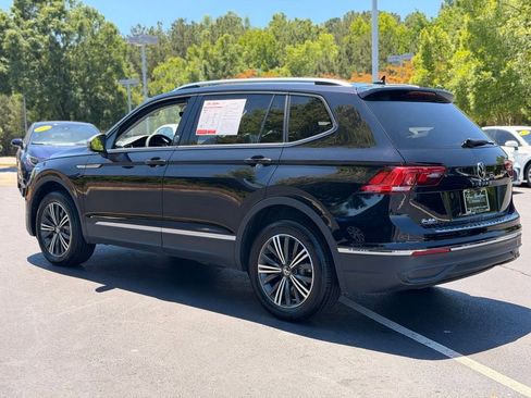 Used 2024 Volkswagen Tiguan Wolfsburg Edition FWD image 14