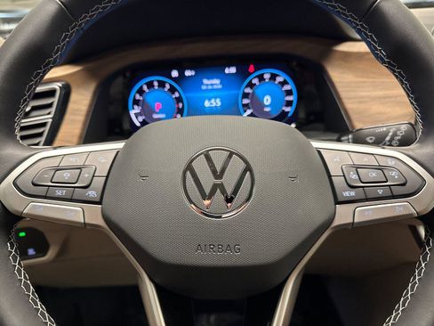 New 2026 Volkswagen Atlas SE image 22