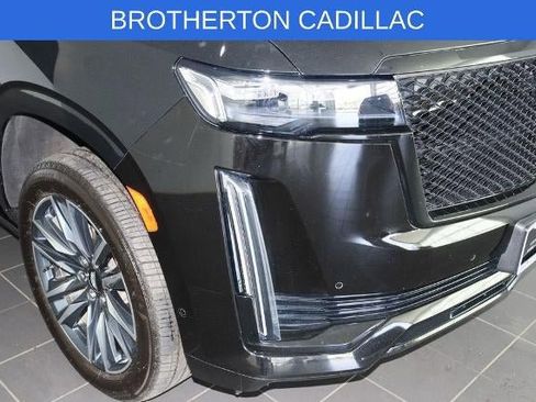 Used 2024 Cadillac Escalade Sport Platinum w/ Heavy-Duty Trailer Package AWD/4WD image 13