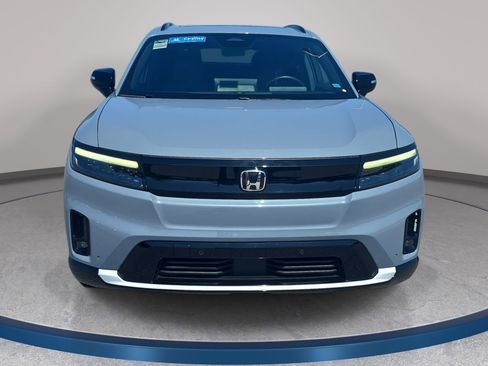 Used 2024 Honda Prologue Touring image 2