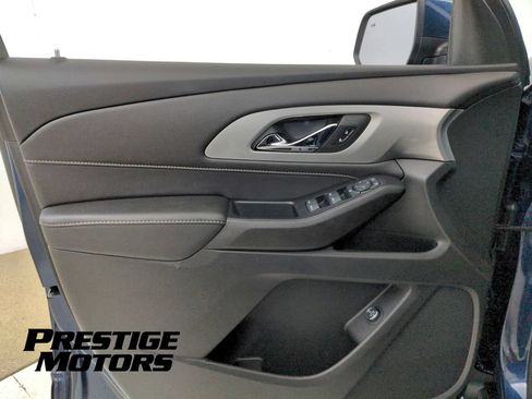 Used 2022 Chevrolet Traverse LT AWD/4WD image 23