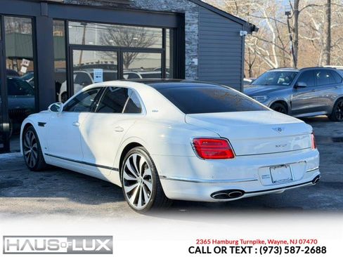 Used 2021 Bentley Flying Spur V8 w/ First Edition Specification image 40