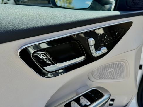 Used 2024 Mercedes-Benz C 300 Sedan image 22