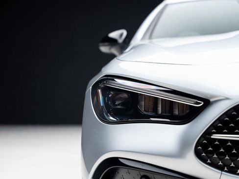 Used 2024 Mercedes-Benz CLE 300 4MATIC Cabriolet image 10