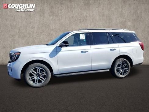 New 2026 Ford Expedition Active image 5