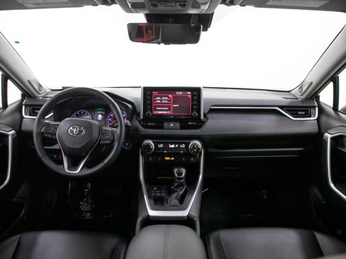 Used 2020 Toyota RAV4 XLE Premium AWD/4WD image 13