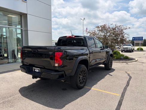 Used 2023 Chevrolet Colorado Trail Boss w/ Technology Package AWD/4WD image 33