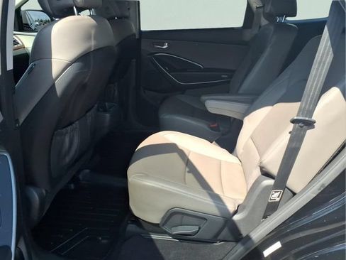 Used 2017 Hyundai Santa Fe Limited FWD image 20