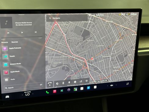 Used 2023 Tesla Model X AWD/4WD image 18