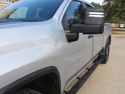 Used 2021 Chevrolet Silverado 2500 Custom w/ Custom Value Package image 26