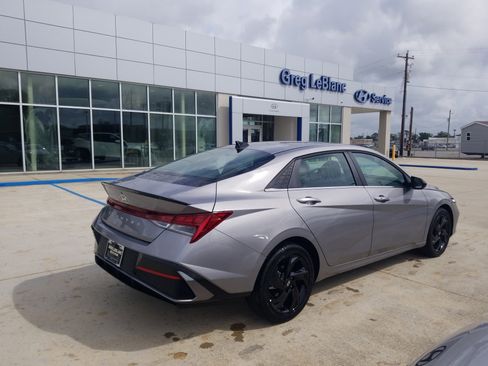 New 2026 Hyundai Elantra SEL Sport Premium w/ Cargo Package FWD image 7