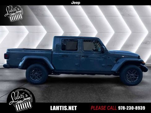New 2026 Jeep Gladiator Sport image 6