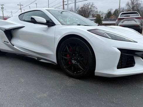 Used 2024 Chevrolet Corvette Z06 image 10