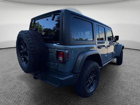 Used 2024 Jeep Wrangler Unlimited AWD/4WD image 3
