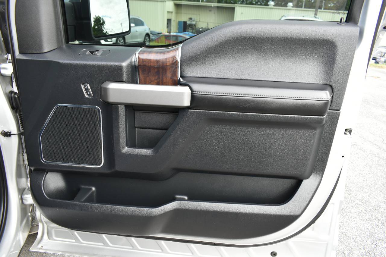 Used 2015 Ford F150 Platinum w/ Equipment Group 701A Luxury RWD image 39