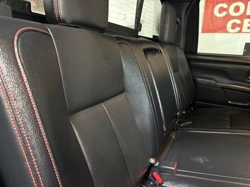Used 2021 Nissan Titan PRO-4X w/ Pro-4x Convenience Package AWD/4WD image 31