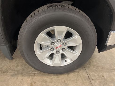Certified 2023 GMC Sierra 1500 SLE image 20