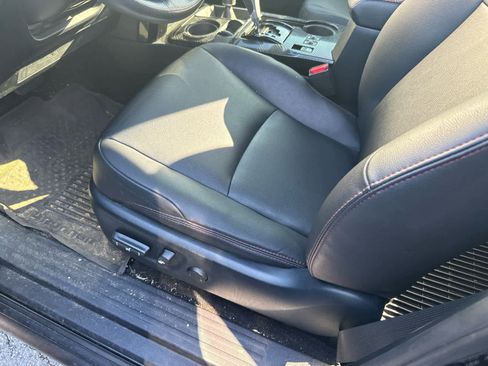 Used 2024 Toyota 4Runner TRD Off-Road Premium w/ Off Road Premium Plus Package image 7