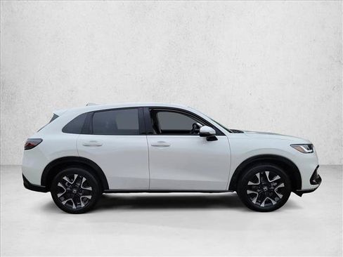 Used 2026 Honda HR-V EX-L image 4