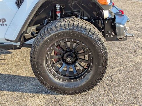 Used 2021 Jeep Gladiator Rubicon image 11