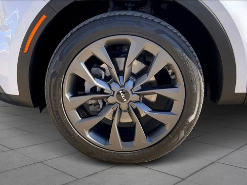 Used 2022 Kia Sorento SX Prestige w/ Rust Color Package image 10
