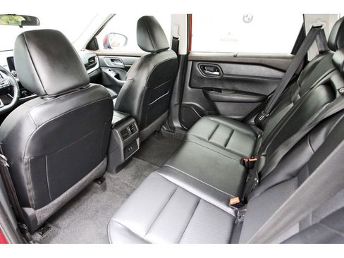 Used 2023 Nissan Rogue SV w/ SV Premium B Package FWD image 11
