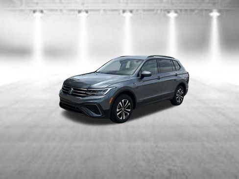 Certified 2024 Volkswagen Tiguan S FWD image 2