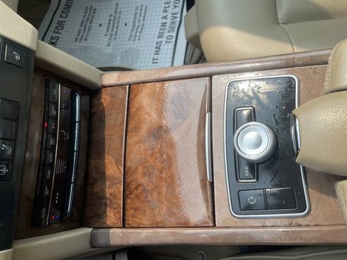 Used 2011 Mercedes-Benz E 350 4MATIC Sedan image 13