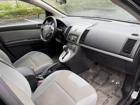 Used 2010 Nissan Sentra 2.0 SR w/ Convenience Pkg image 14