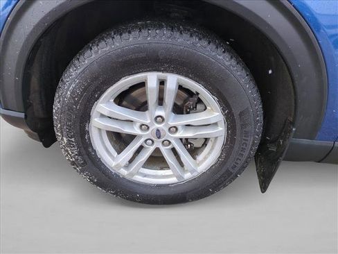 Used 2021 Ford Explorer XLT w/ Equipment Group 202A image 14