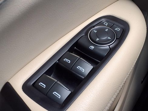 Used 2017 Cadillac XT5 FWD w/ LPO, Wheel Lock Package image 26