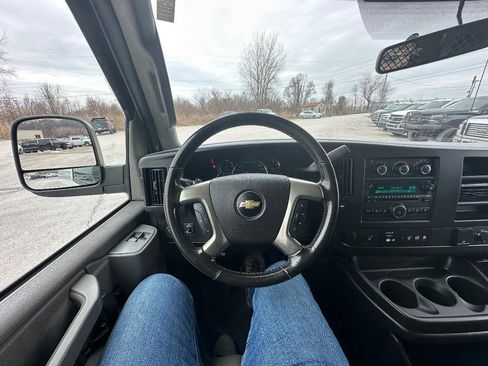 Used 2019 Chevrolet Express 2500 RWD 2500 135" w/ Communications Package image 14